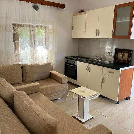 Amar Apartment *